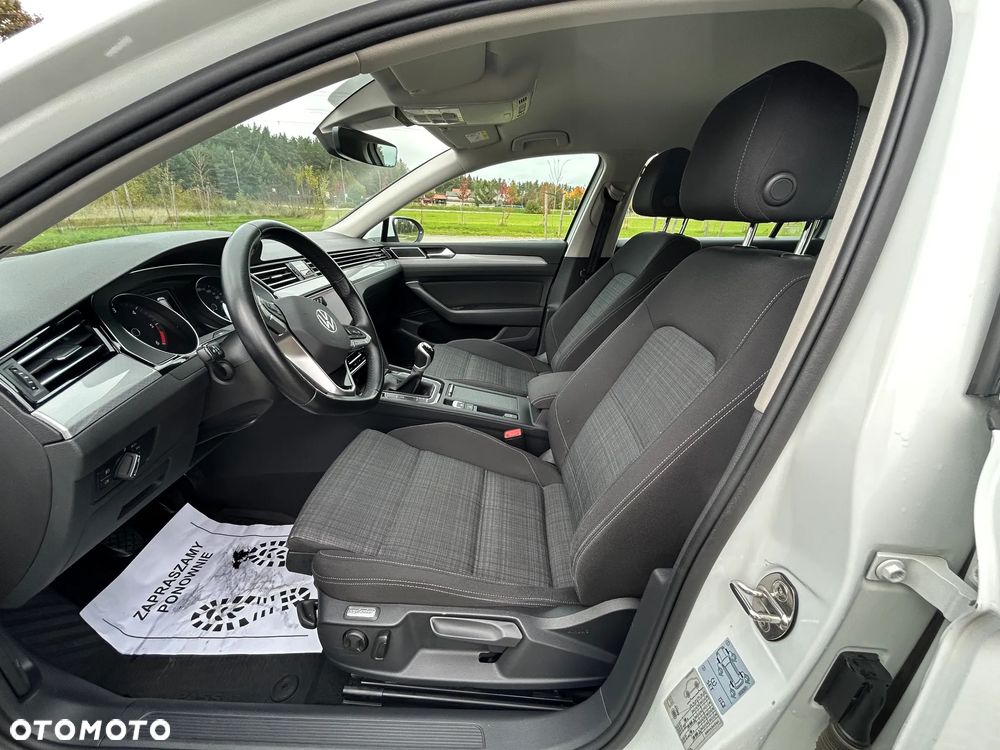 Volkswagen Passat 2.0 TDI EVO Business - 9