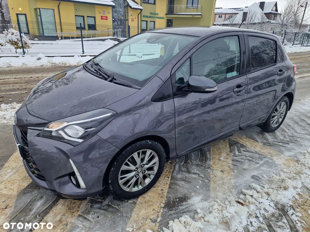 Toyota Yaris 1.5 Premium CVT - 30