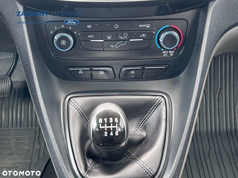 Ford Transit Connect DCiV - 17