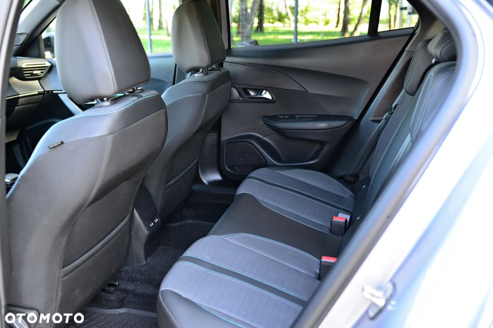 Peugeot 2008 - 13
