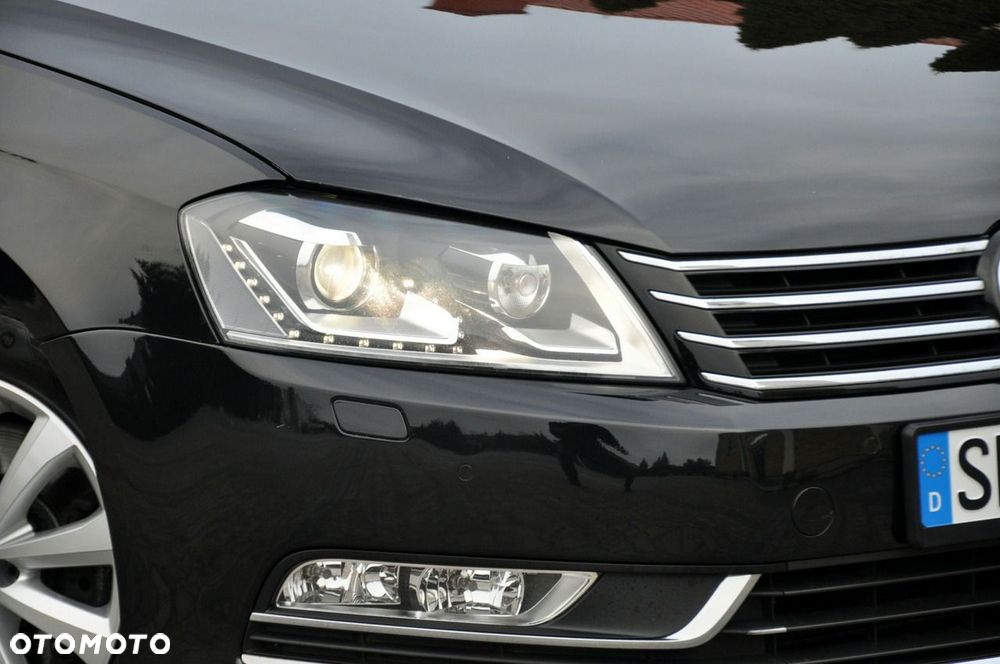 Volkswagen Passat - 12