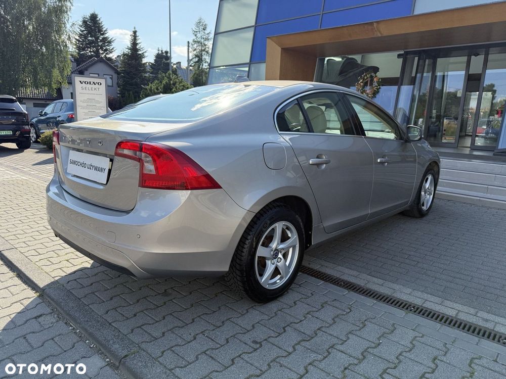 Volvo S60 - 9