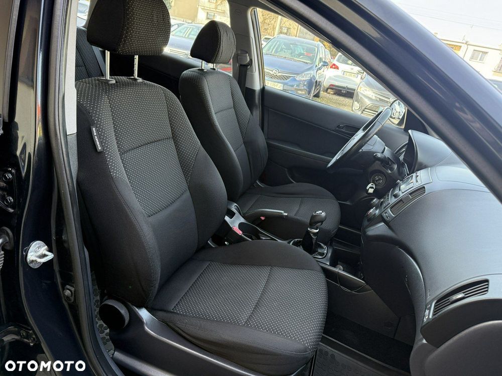 Hyundai i30 1.4 Classic + EU5 - 17