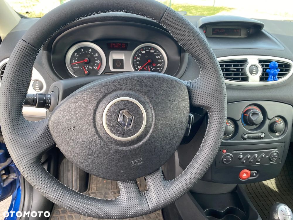 Renault Clio - 12