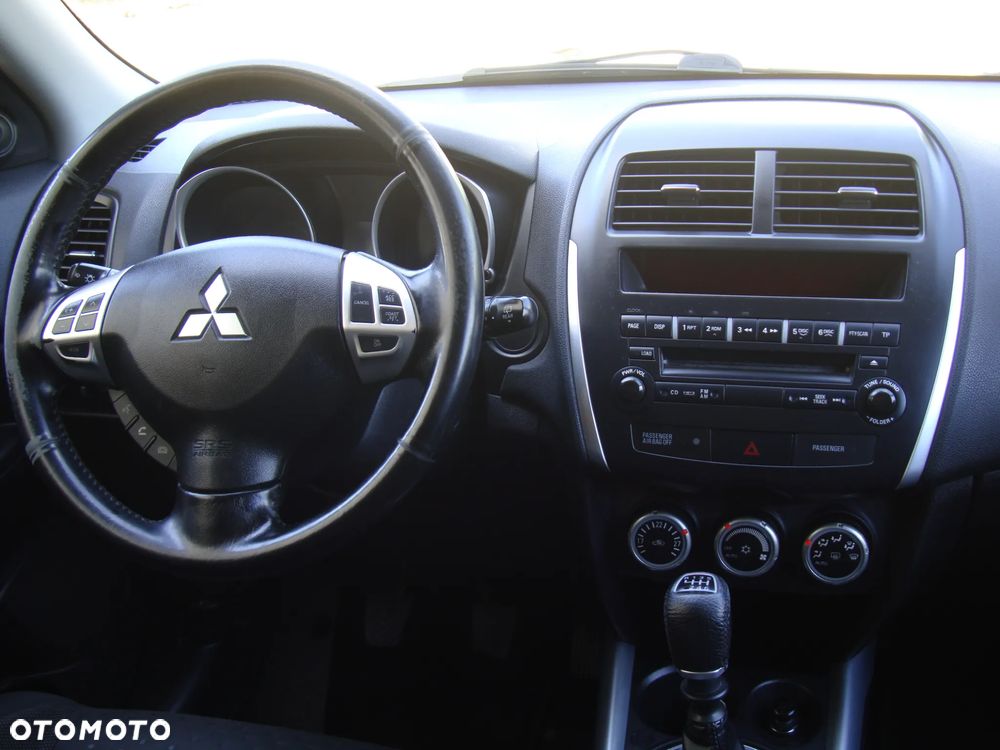 Mitsubishi ASX 1.8 DID Instyle 4WD AS&G - 9