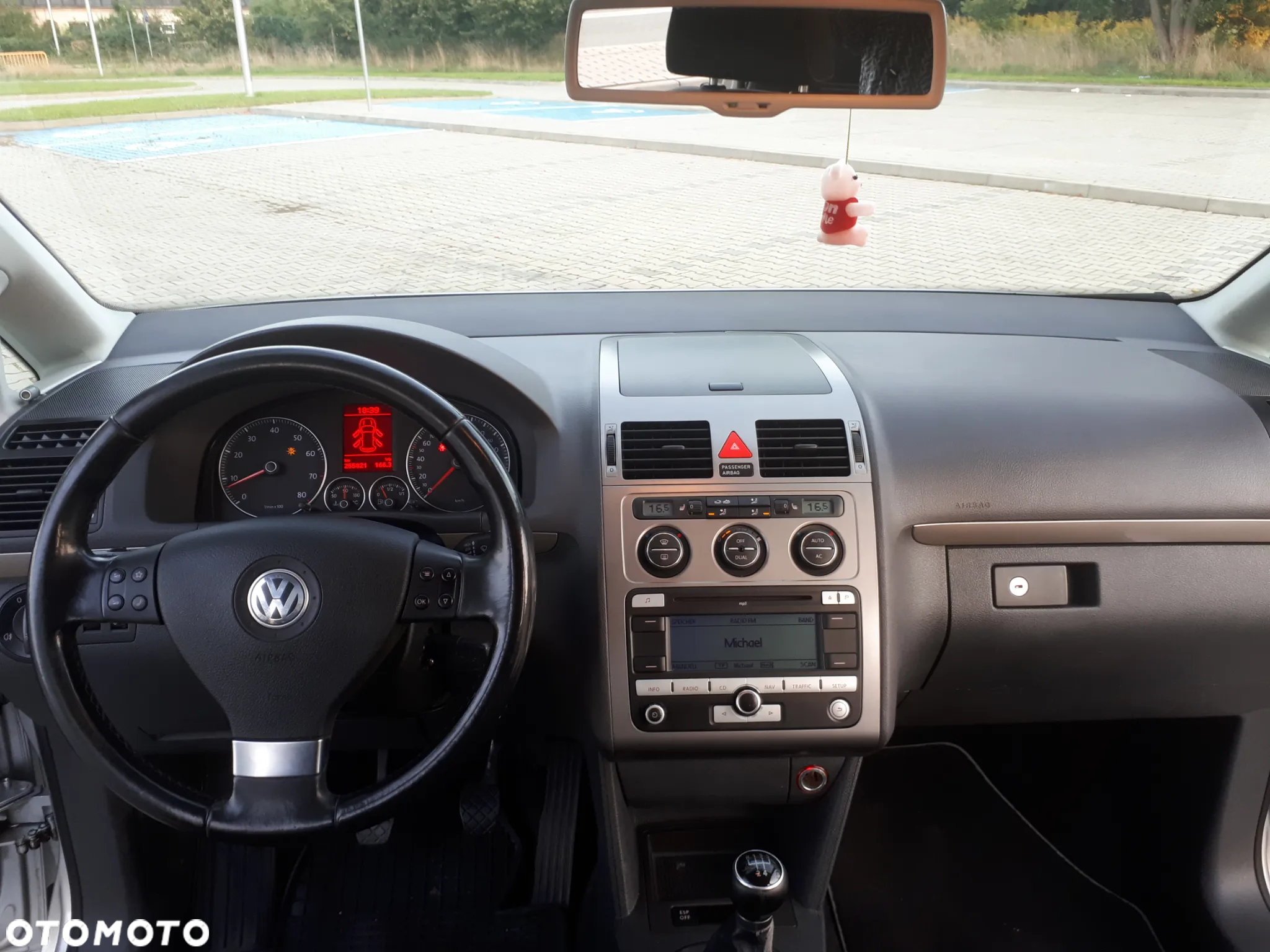 Volkswagen Touran 1.6 Trendline - 20
