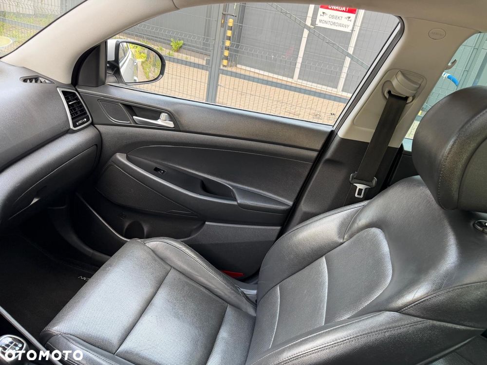 Hyundai Tucson blue 1.7 CRDi 2WD Passion Plus - 23