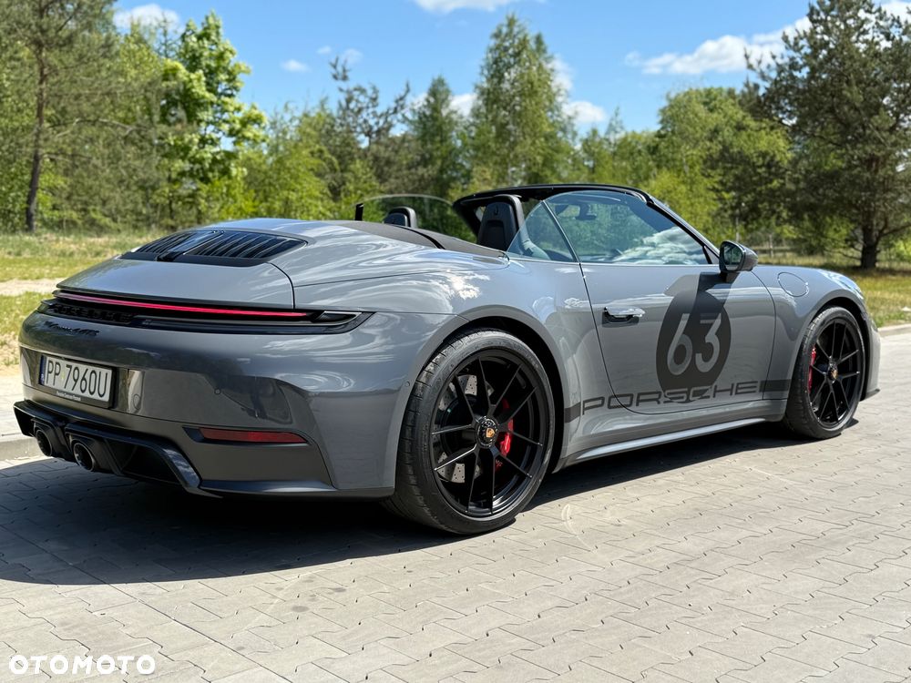 Porsche 911 - 24