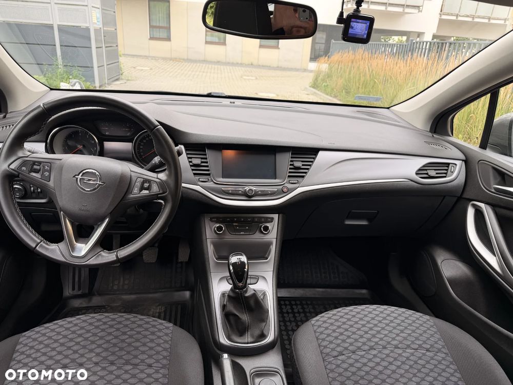 Opel Astra 1.4 Enjoy - 12