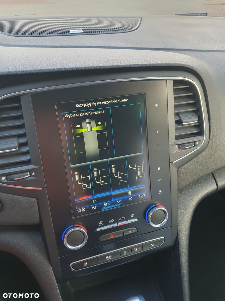Renault Megane ENERGY TCe 205 EDC GT - 36