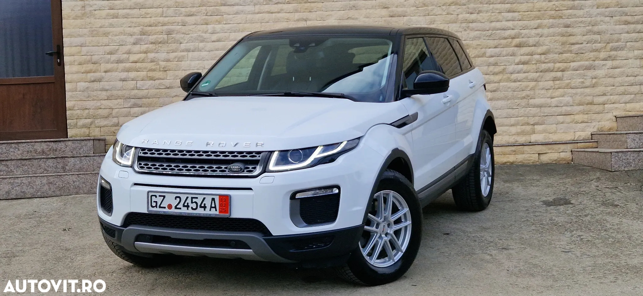 Land Rover Range Rover Evoque 2.0 D150 R-Dynamic HSE - 21