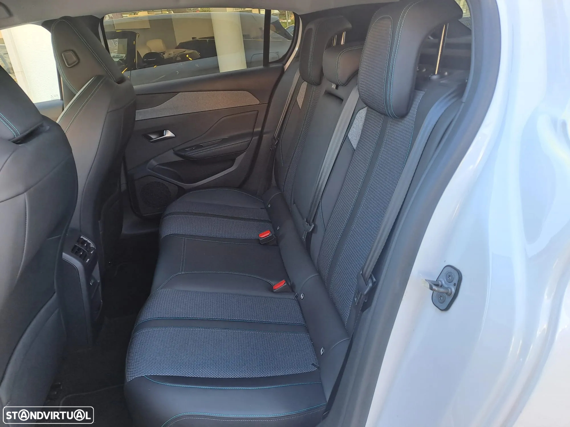 Peugeot 308 1.6 Hybrid GT e-EAT8 - 9