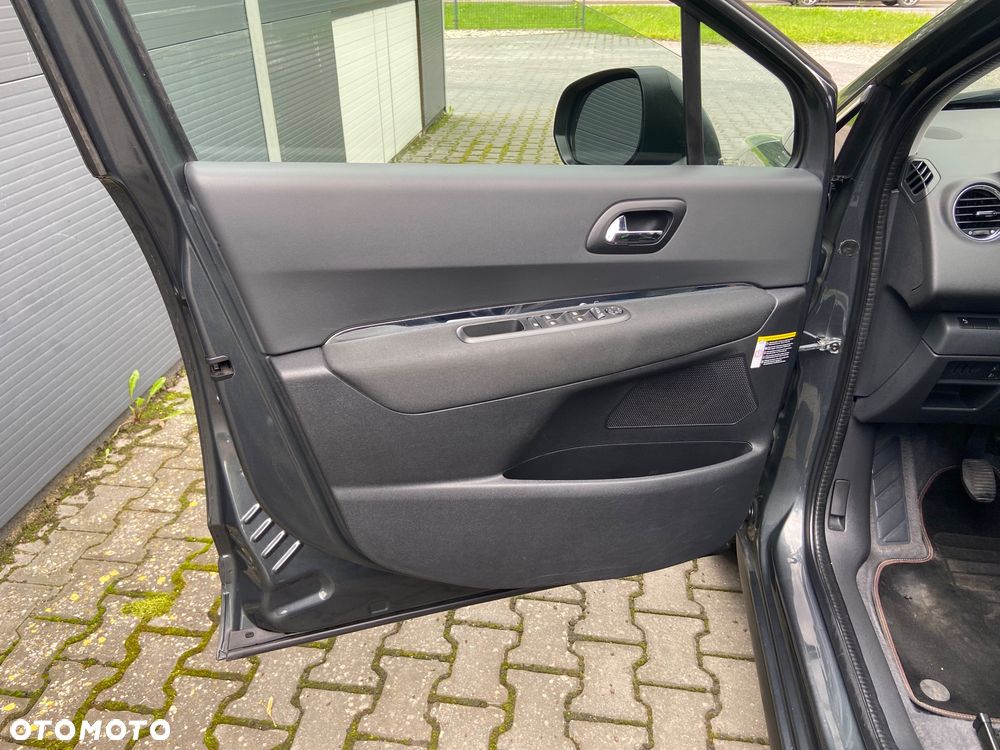 Peugeot 3008 1.6 BlueHDi Style S&S - 12