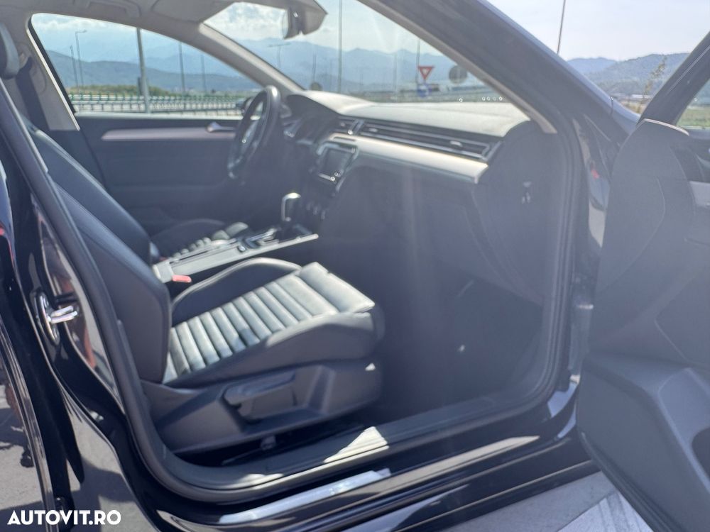 Volkswagen Passat 2.0 TDI DSG Comfortline - 16