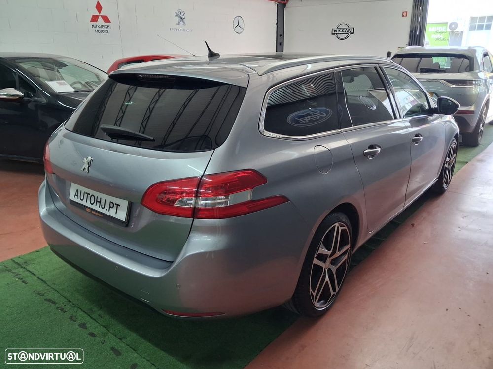 Peugeot 308 SW - 10
