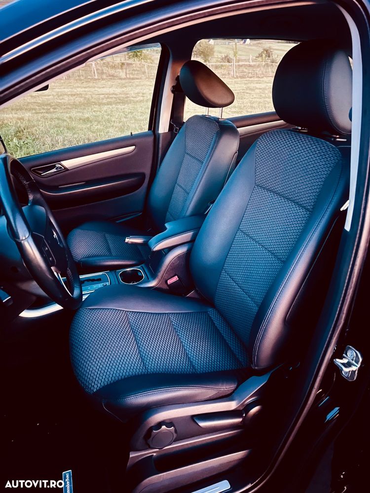 Mercedes-Benz B - 7