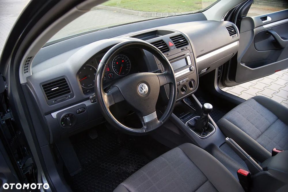 Volkswagen Golf 1.9 TDI Tour - 26