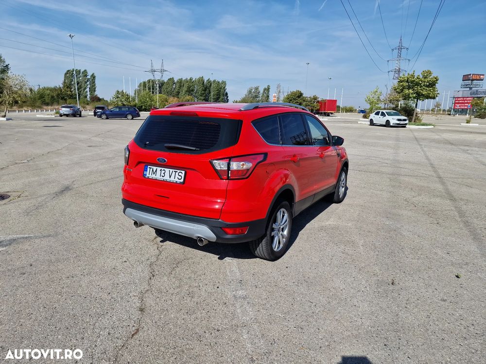 Ford Kuga 2.0 TDCi 2x4 Aut. Titanium - 6