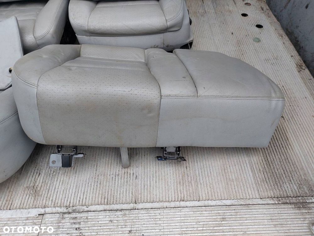 KOMPLET FOTELI LEWY PRAWY KANAPA TYŁ  PORSCHE CAYENNE  I - 3