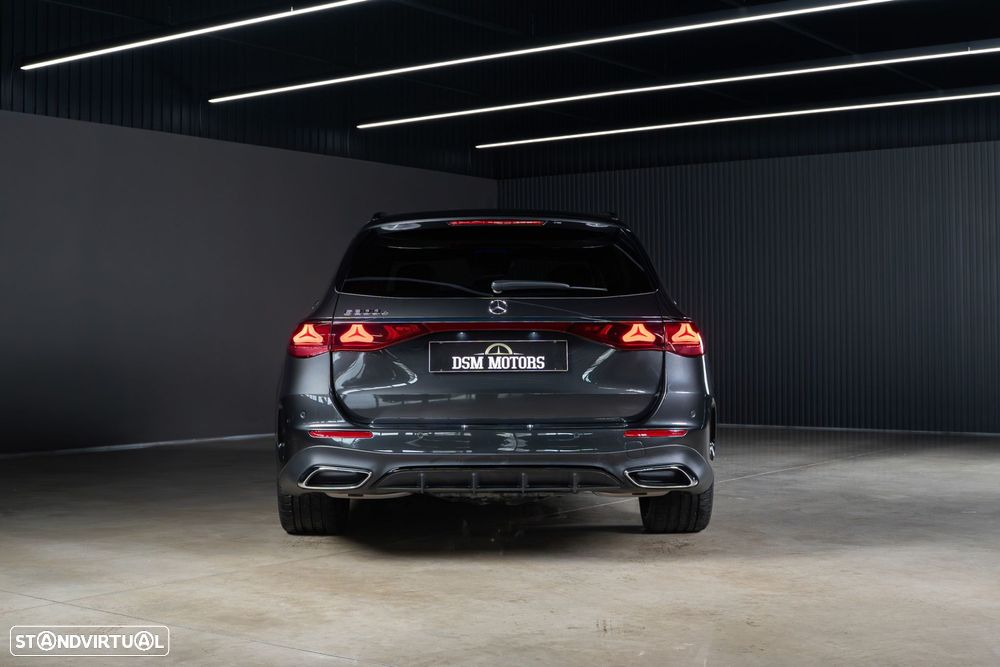 Mercedes-Benz E 300 - 4