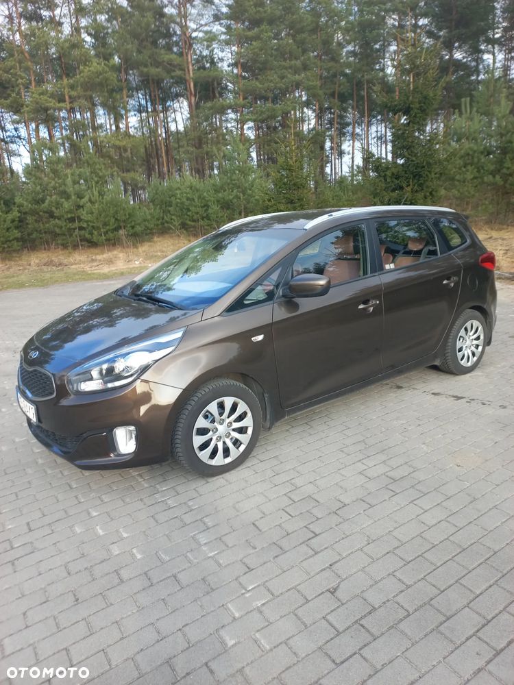 Kia Carens 1.6 GDI M - 3