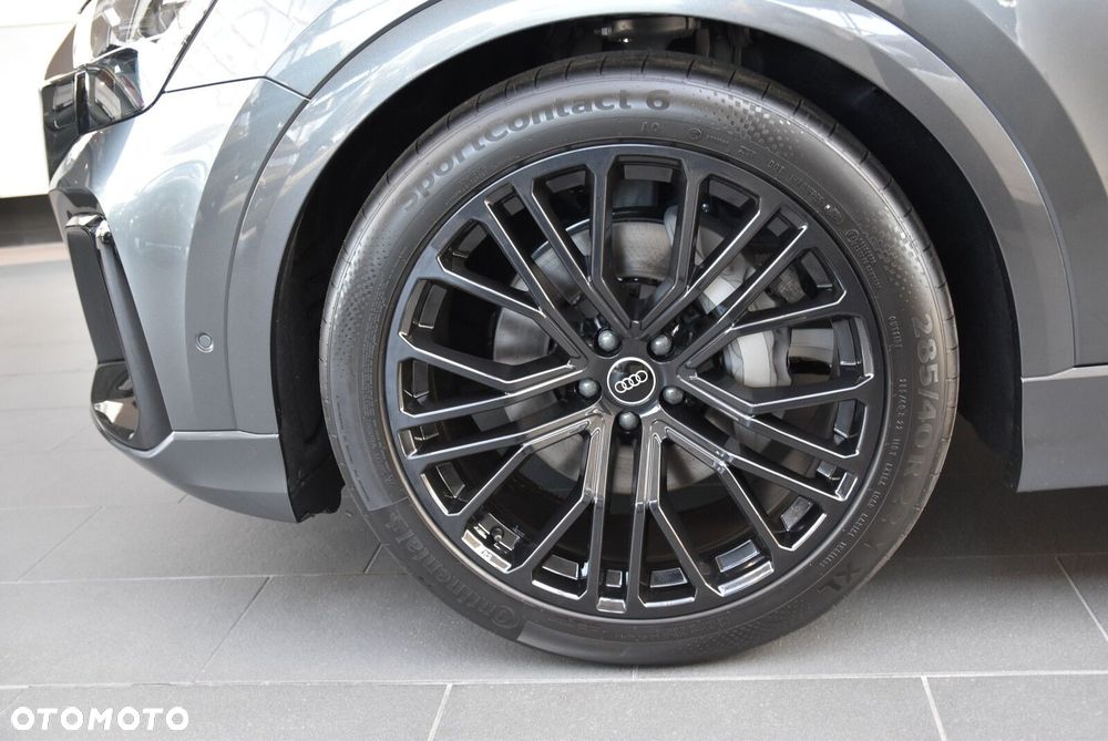Audi Q8 - 8