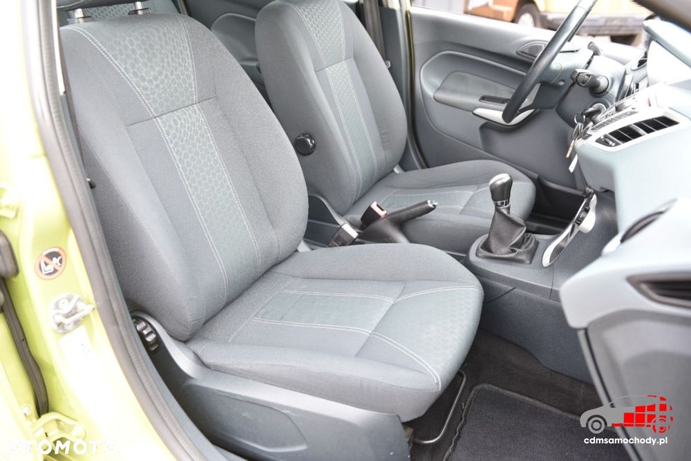 Ford Fiesta - 22