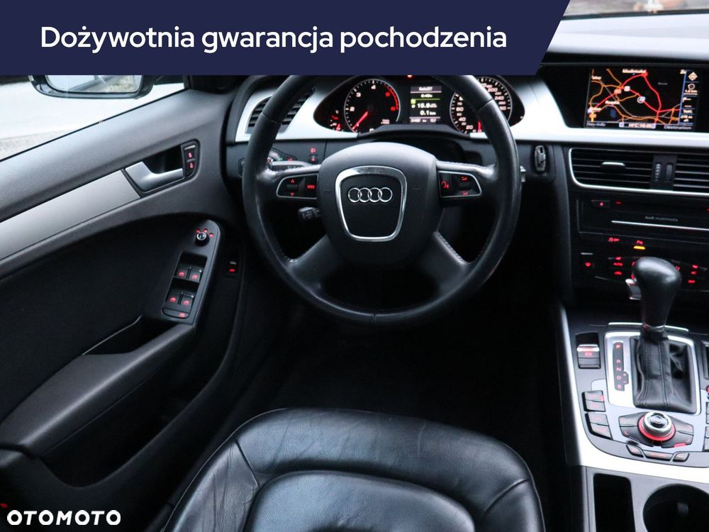 Audi A4 Limousine - 8