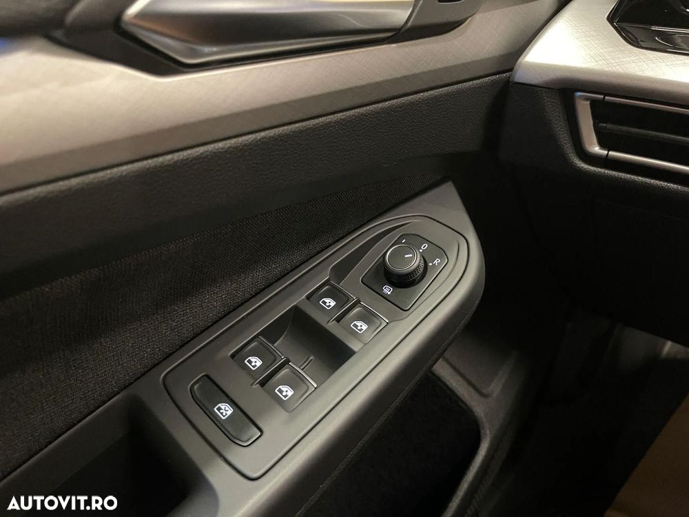 VOLKSWAGEN Golf 2023 — imagine 20