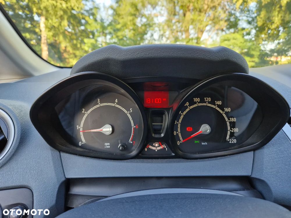Ford Fiesta 1.25 Trend - 25