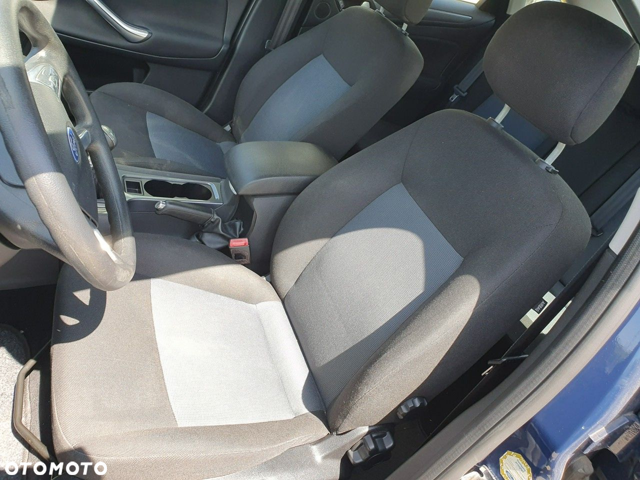 Ford Mondeo 2.0 TDCi Silver X - 12