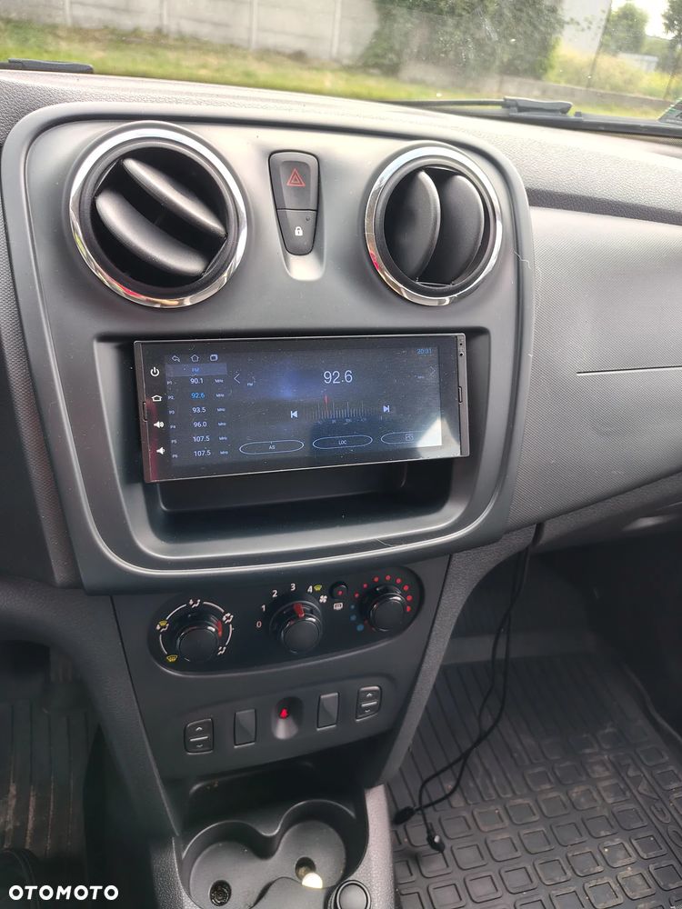 Dacia Logan 1.2 16V Access EU6 - 14