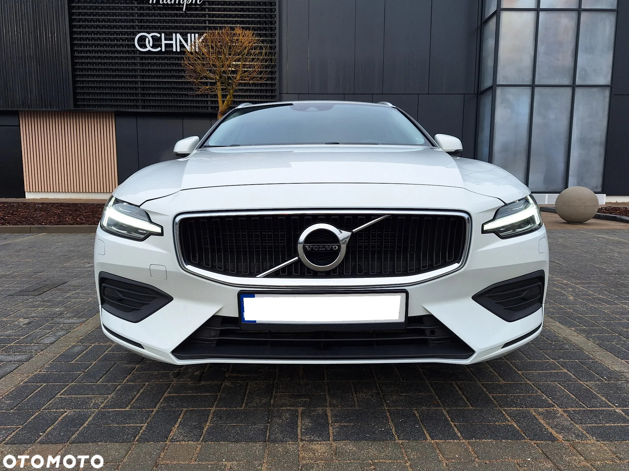Volvo V60 D4 Momentum Pro - 4