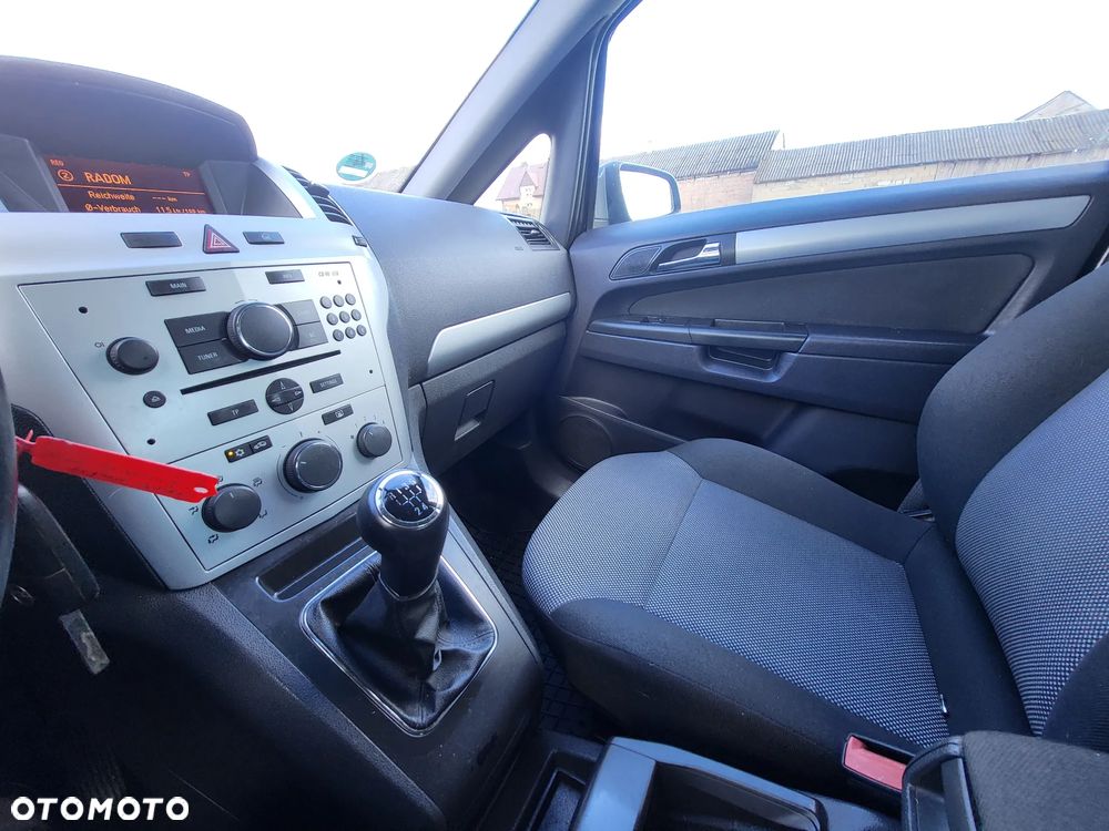 Opel Zafira 1.8 Family Plus - 27