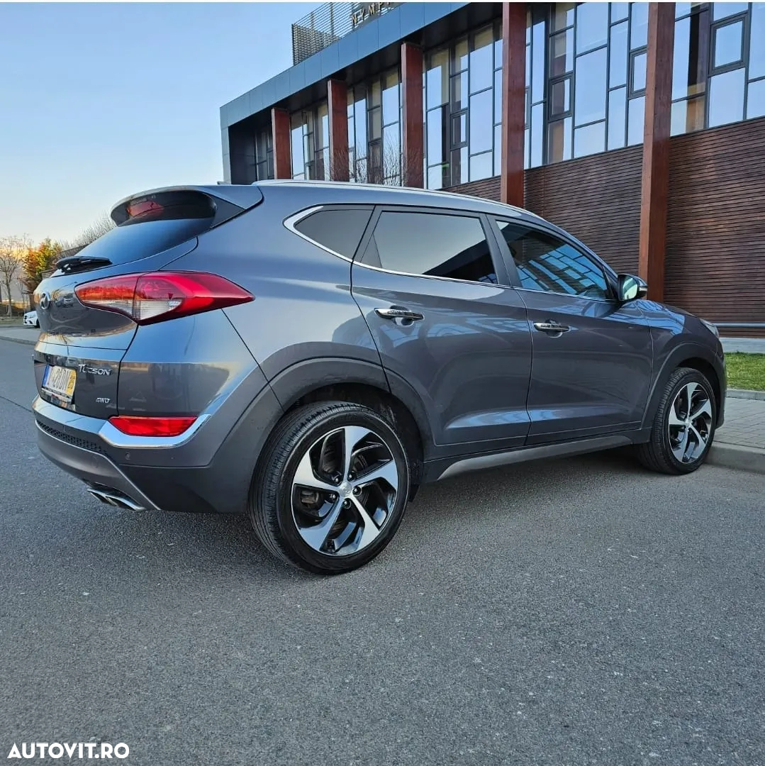 Hyundai Tucson 2.0 CRDI 4WD 8AT Luxury - 7
