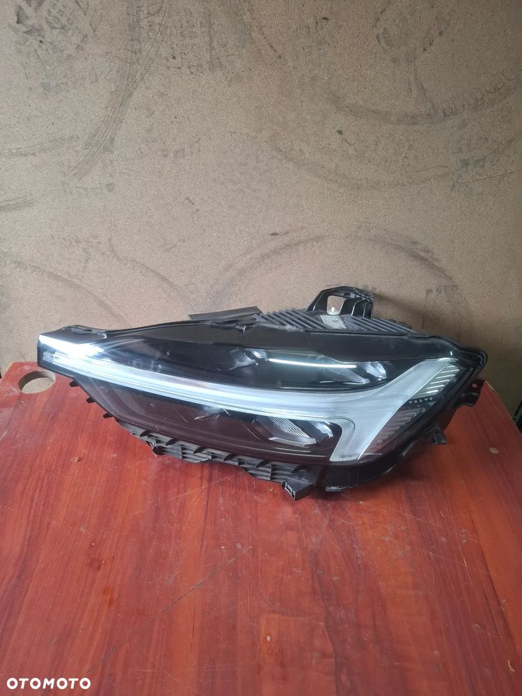 Volvo XC60 II Lampa Lewa Przód Lift Mid Led EU 32337374 - 1