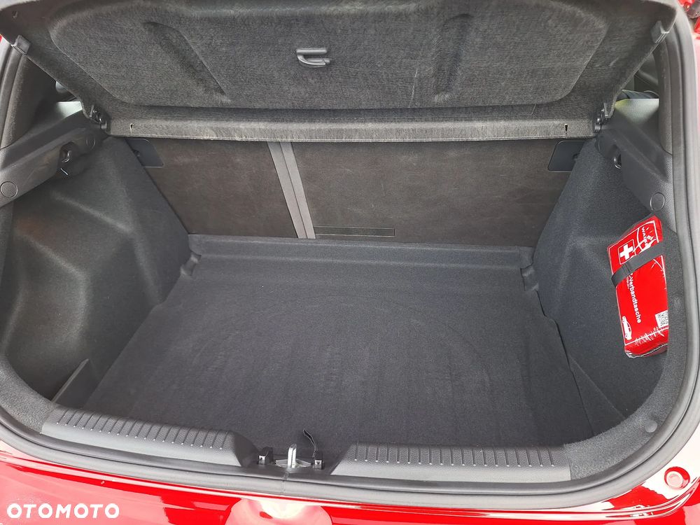 Hyundai i30 1.4 Classic + - 16