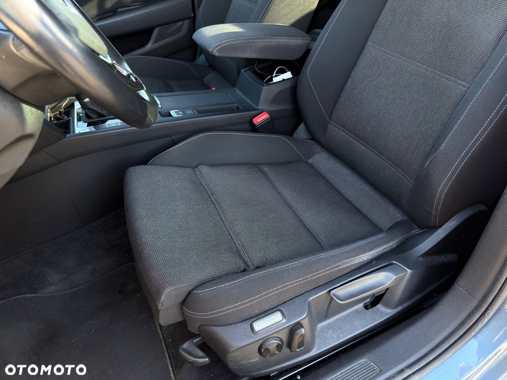 Volkswagen Passat - 9