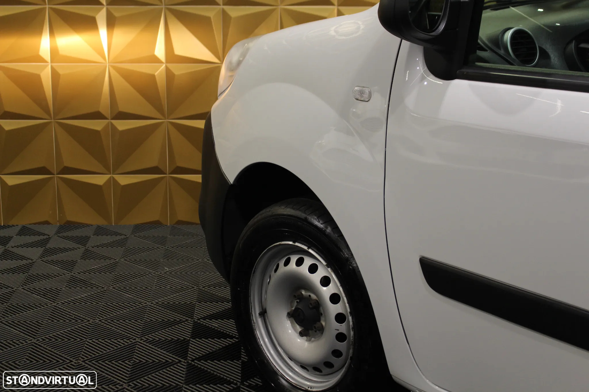 Renault Kangoo Maxi Cx. Automática 3Lugares - 10