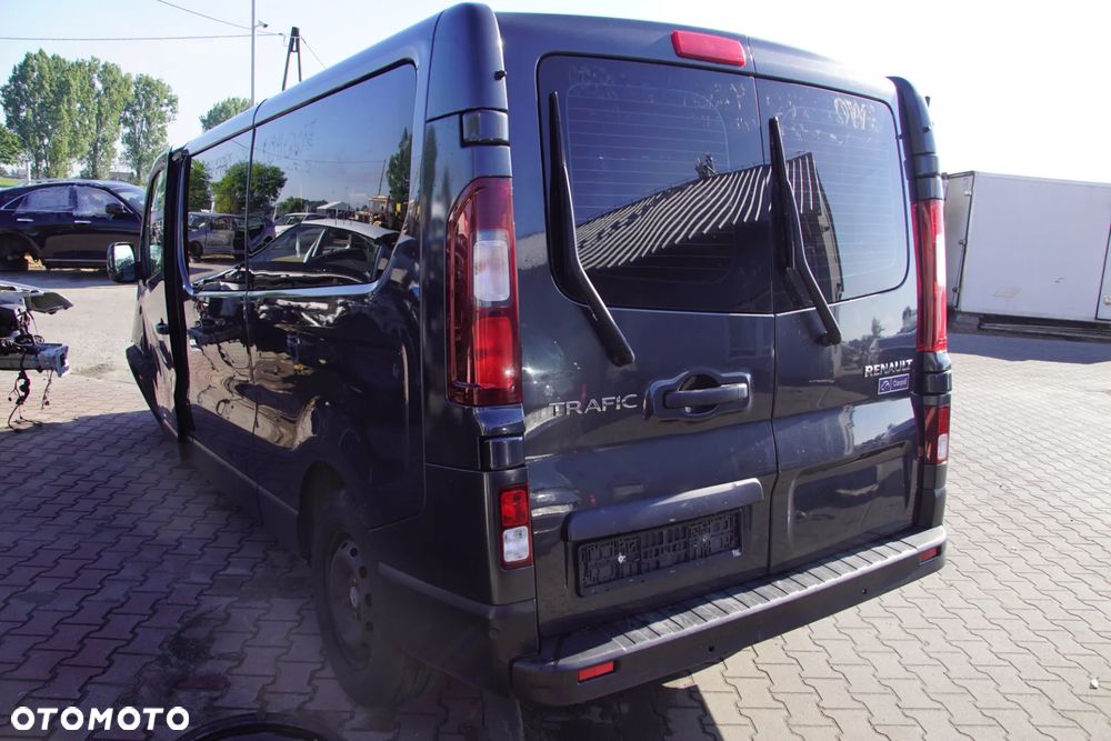 Auto na części - Renault Trafic III Lift 2.0 DCI 150 KM M9R714 PF6068 2021R Silnik Skrzynia Drzwi Klapa Zderzak Błotnik Lampa Lusterko Klamka Szyba Sterownik Moduł Czujnik Licznik Panel Kierownica - 5