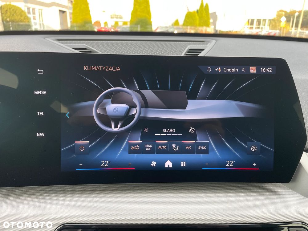 BMW X1 sDrive18i - 31