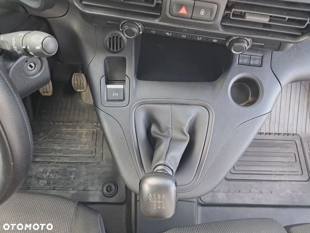 Toyota Proace City Van Long - 20