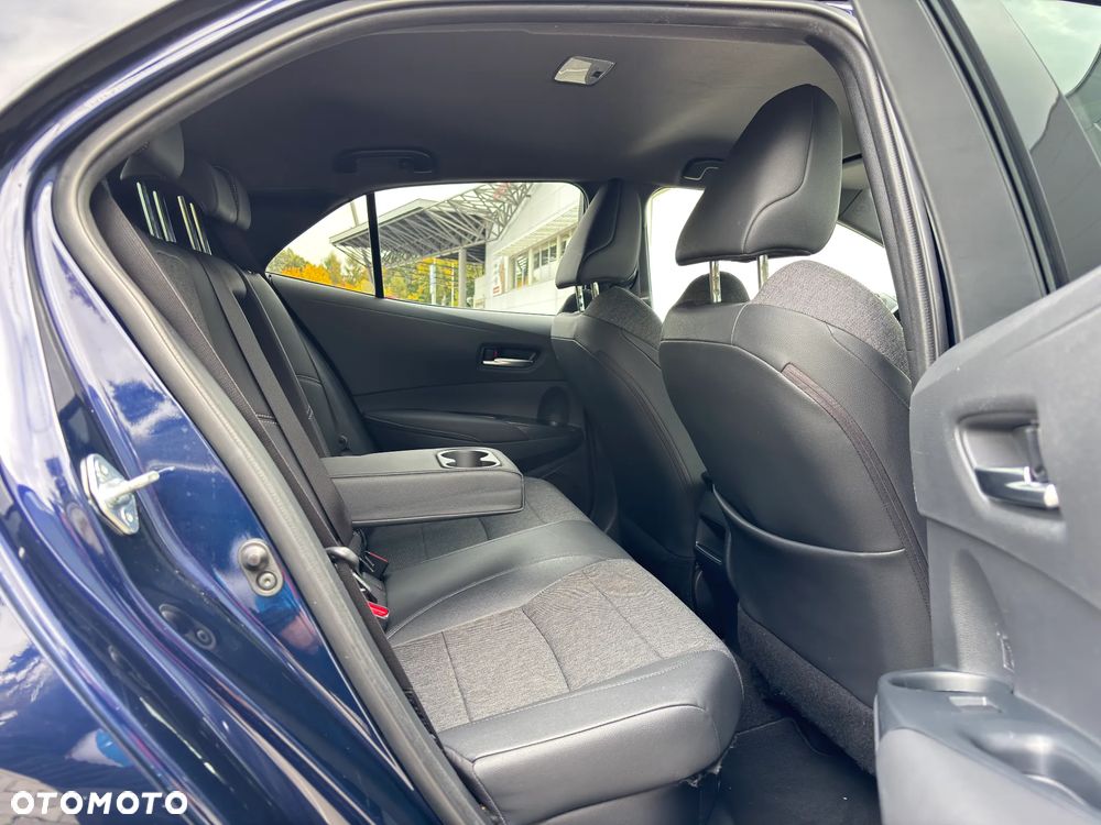 Toyota Corolla 1.8 Hybrid Executive - 33