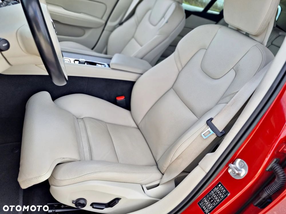 Volvo V60 B4 D Geartronic Momentum Pro - 27