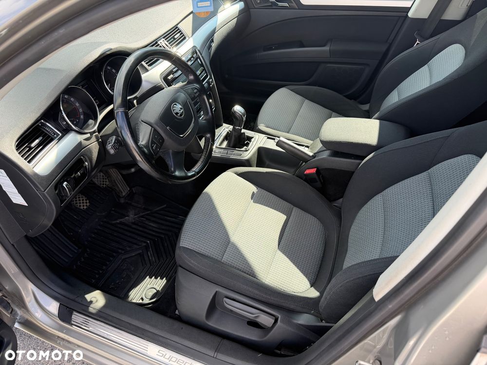 Skoda Superb - 16