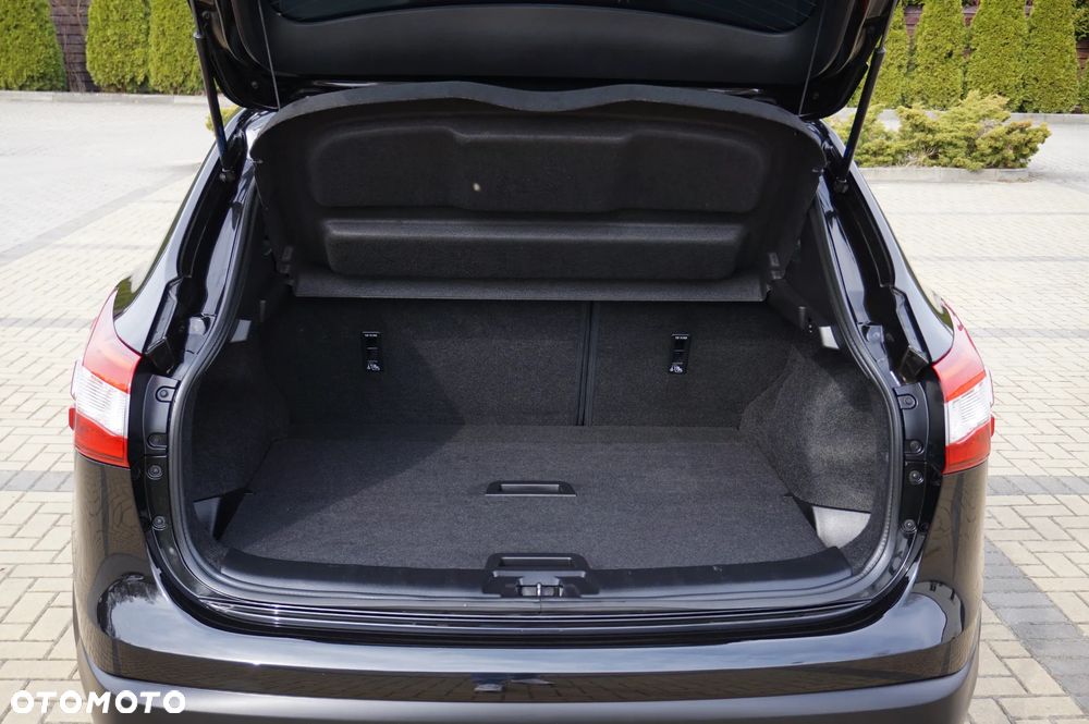 Nissan Qashqai 1.6 DIG-T 360 - 19