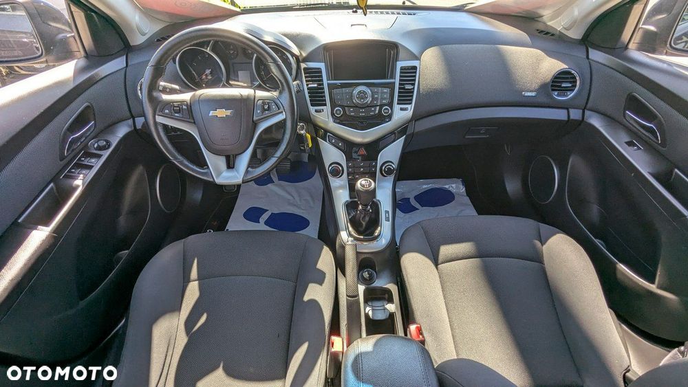 Chevrolet Cruze - 19