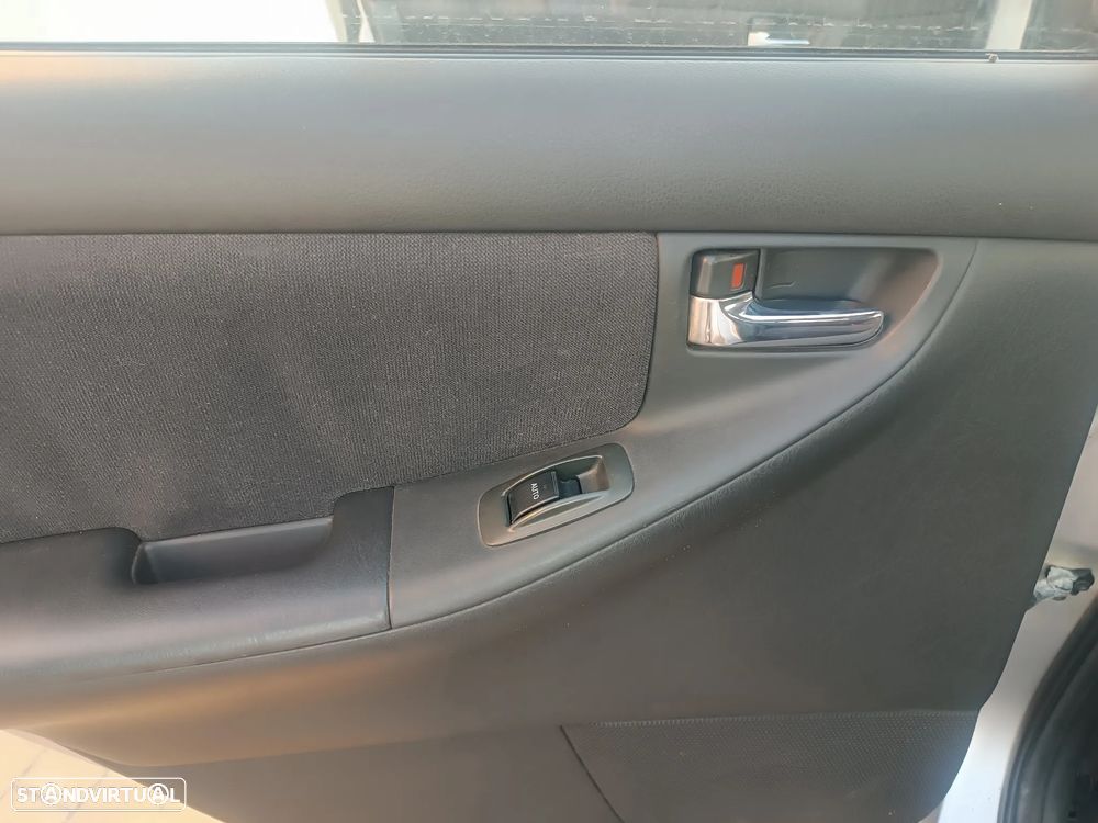 Toyota Corolla 1.4 Sol - 13