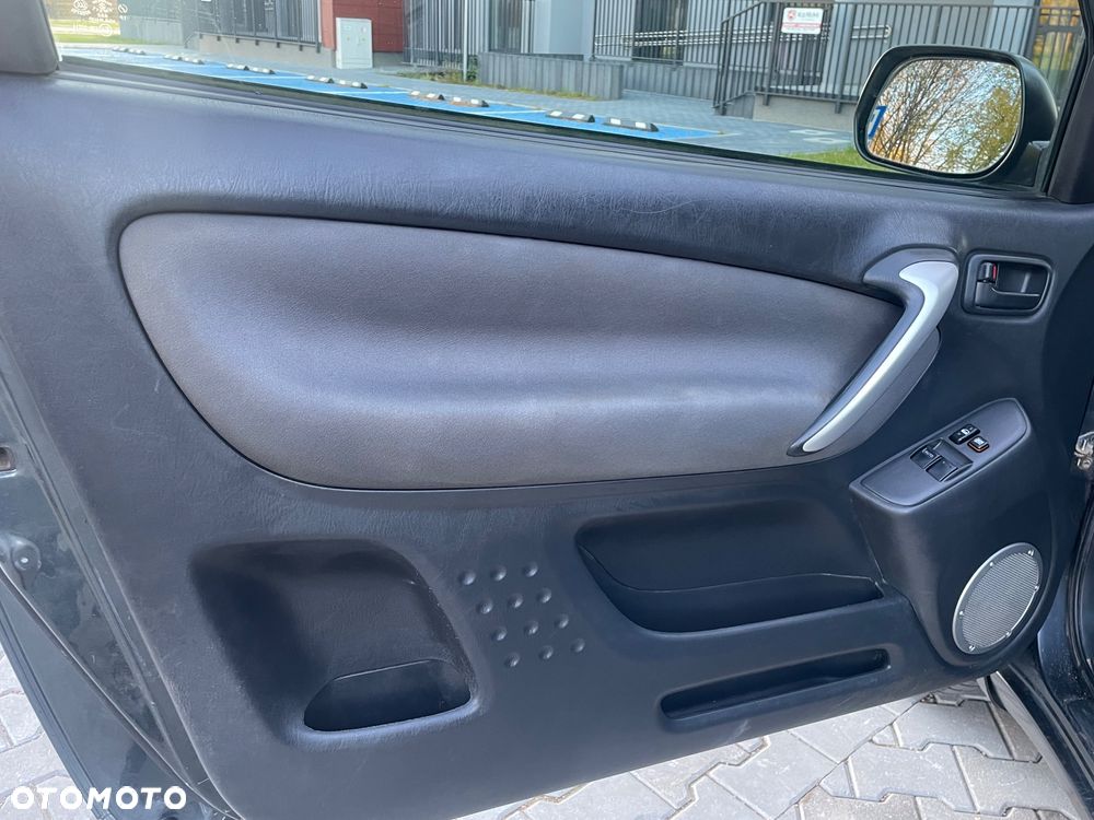 Toyota RAV4 D-4D 4x4 Edition - 13