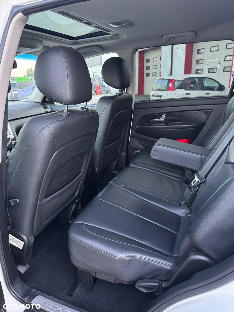 SsangYong/KGM Rexton - 8